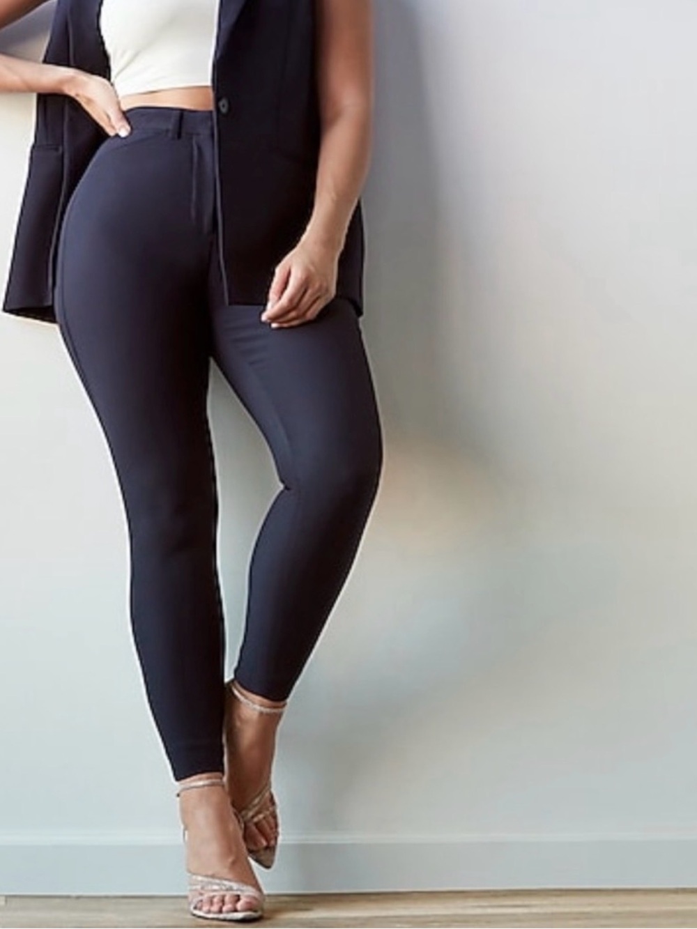 Express Super Soft Twill Skinny High Rise Pants Size 12R Navy